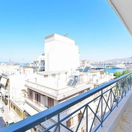 Cozy Apartment Located On Piraeus Port Area- Bagian luar foto