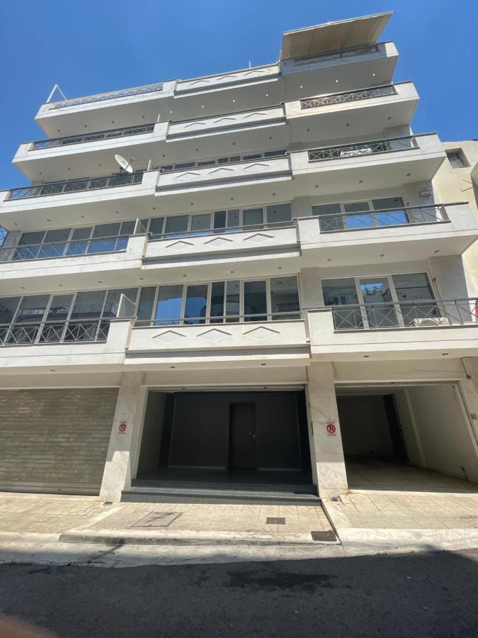 Cozy Apartment Located On Piraeus Port Area- Bagian luar foto