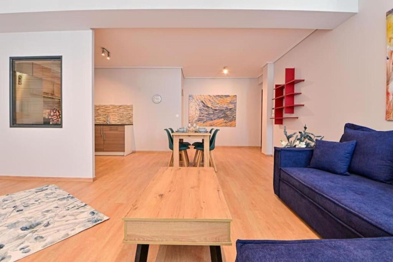 Cozy Apartment Located On Piraeus Port Area- Bagian luar foto