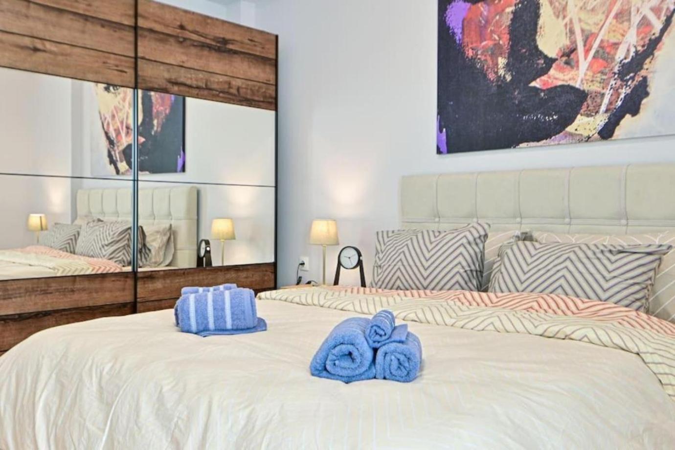 Cozy Apartment Located On Piraeus Port Area- Bagian luar foto