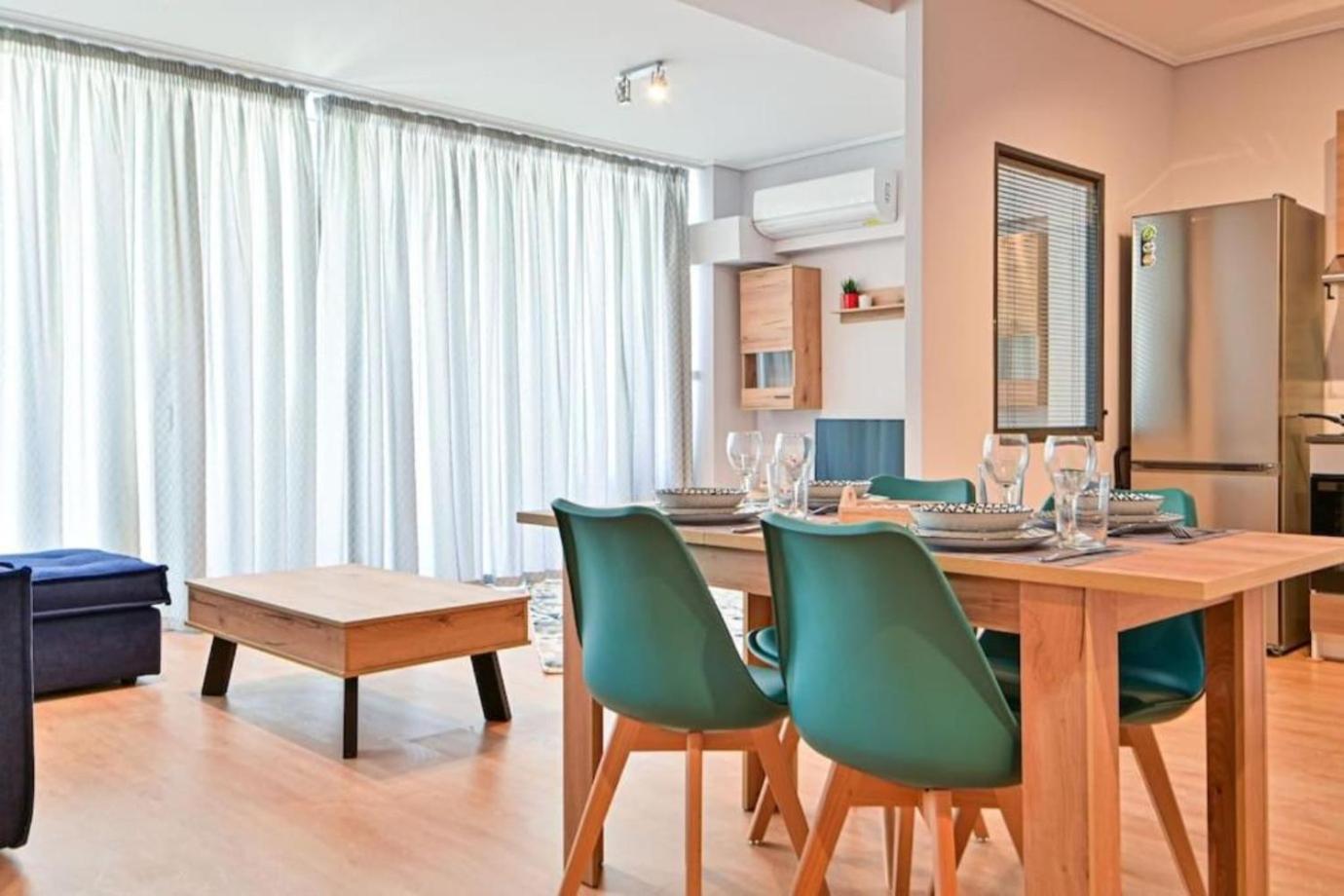 Cozy Apartment Located On Piraeus Port Area- Bagian luar foto